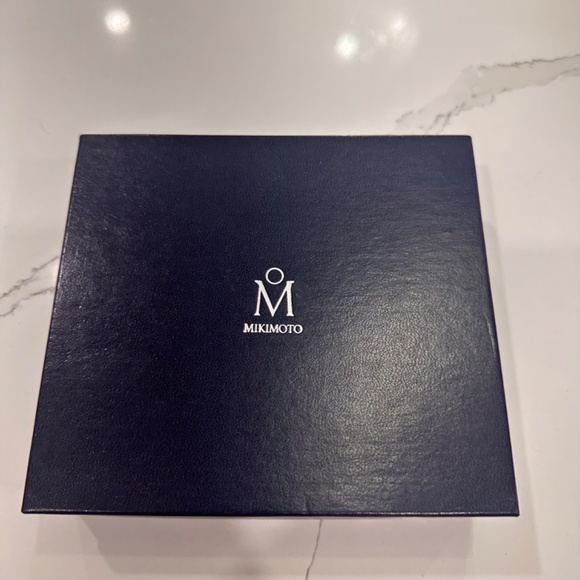 Miki moto pearls in motion 18k - Picture 2 of 5